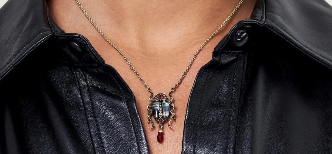  Handcrafted necklaces from independent makers — artisan pendants, chains and statement necklaces from the Sostter jewellery collection