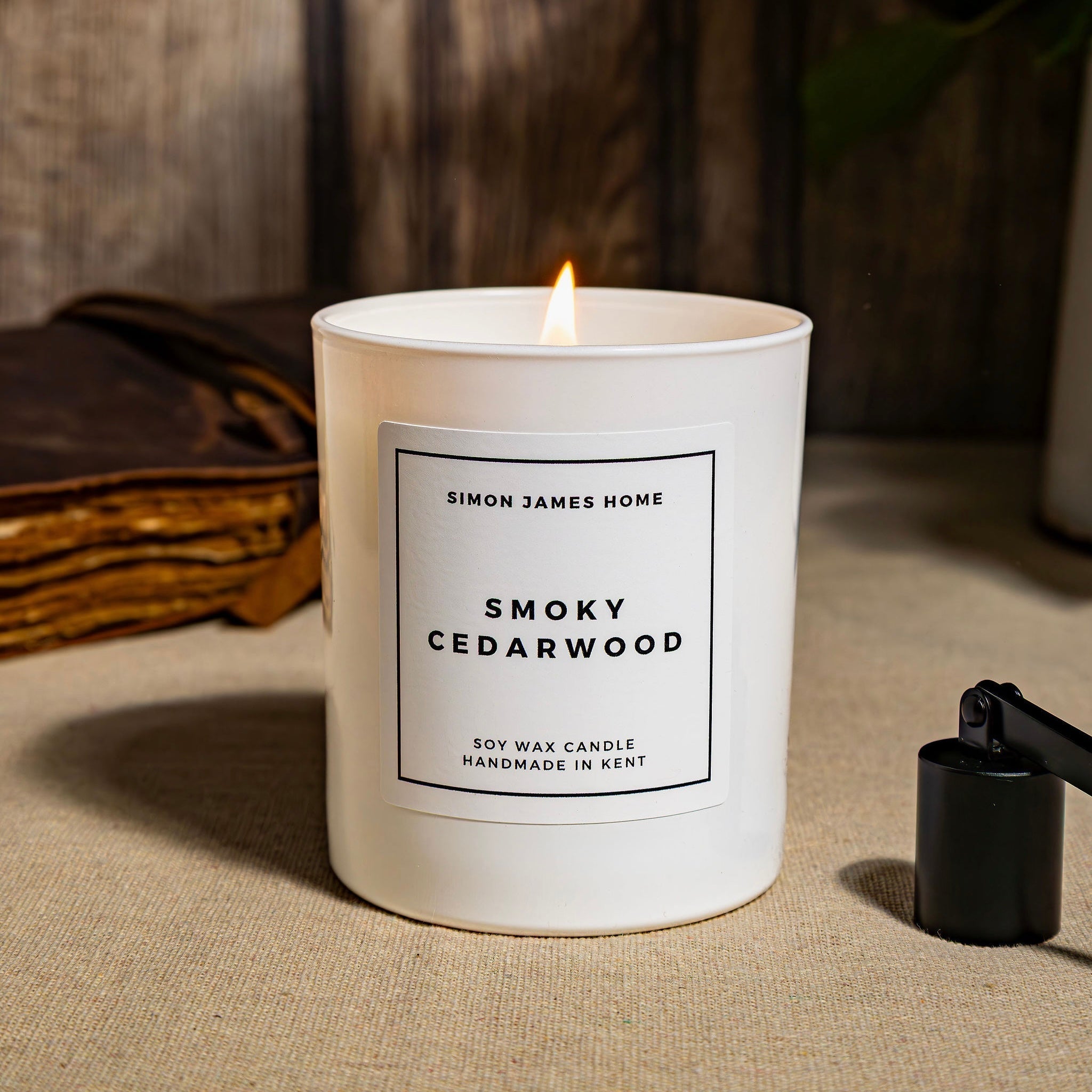 Simon James Home hand-poured luxury candles crafted in Kent, England — elegant, sustainable, and available at Sostter.