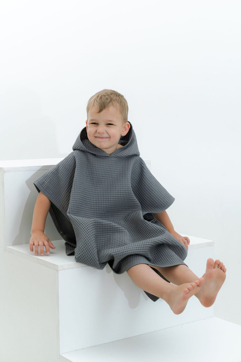 Nuss linen and cotton home textiles handmade in a Riga workshop, Latvia - towels, robes, aprons, table linens and sauna textiles at Sostter