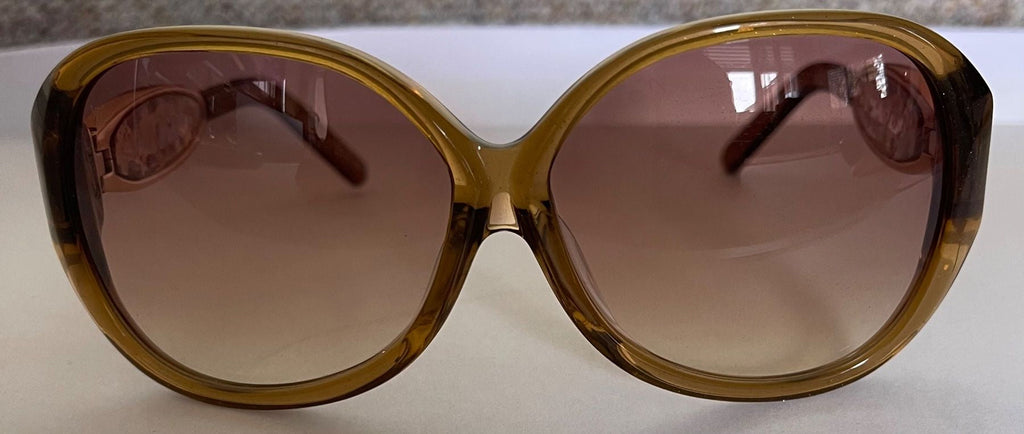 Women's sunglasses from independent designers — unique frames and considered eyewear at Sostter