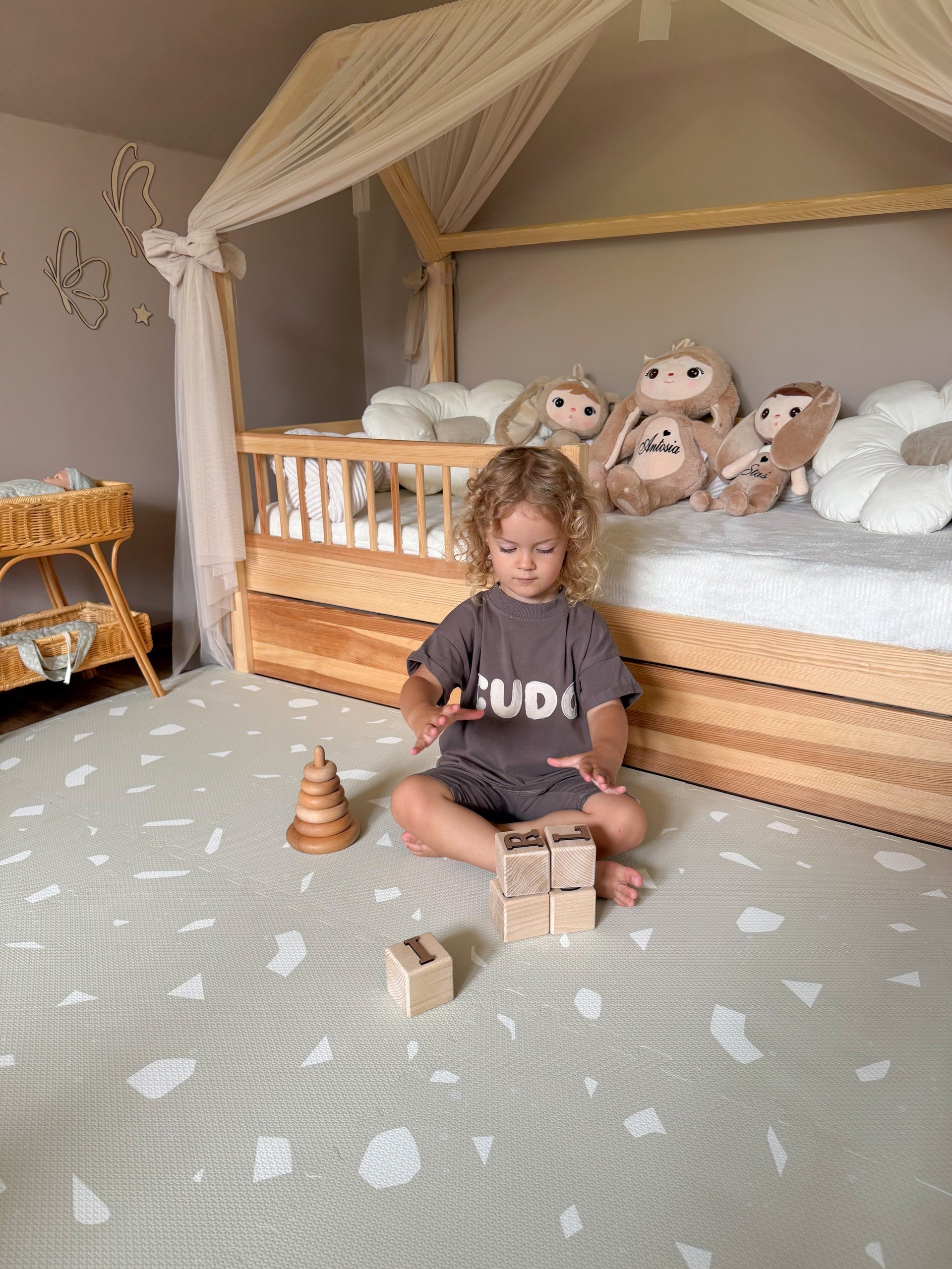 Oyla Kids soft children’s clothing in cheerful kids and baby ethical  playmats at Sostter