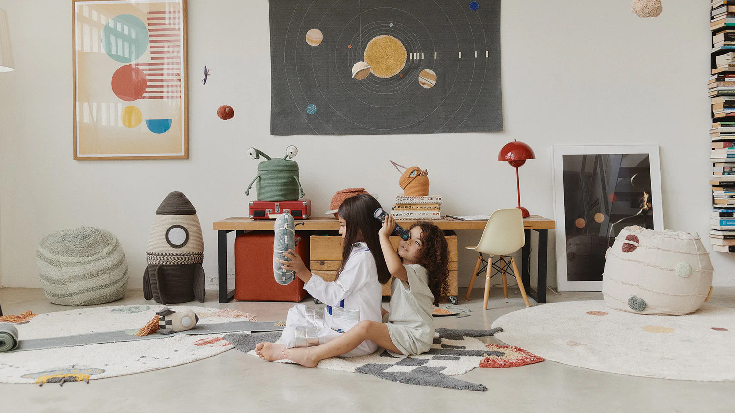 Lorena Canals handcrafted washable rugs and home textiles — designed in Barcelona, made by artisans in India since 1998 | Sostter