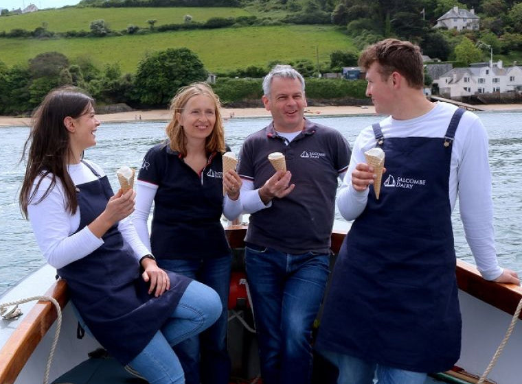 Salcombe Dairy founders with their bean-to-bar chocolate — award-winning independent dairy from Devon at Söstter