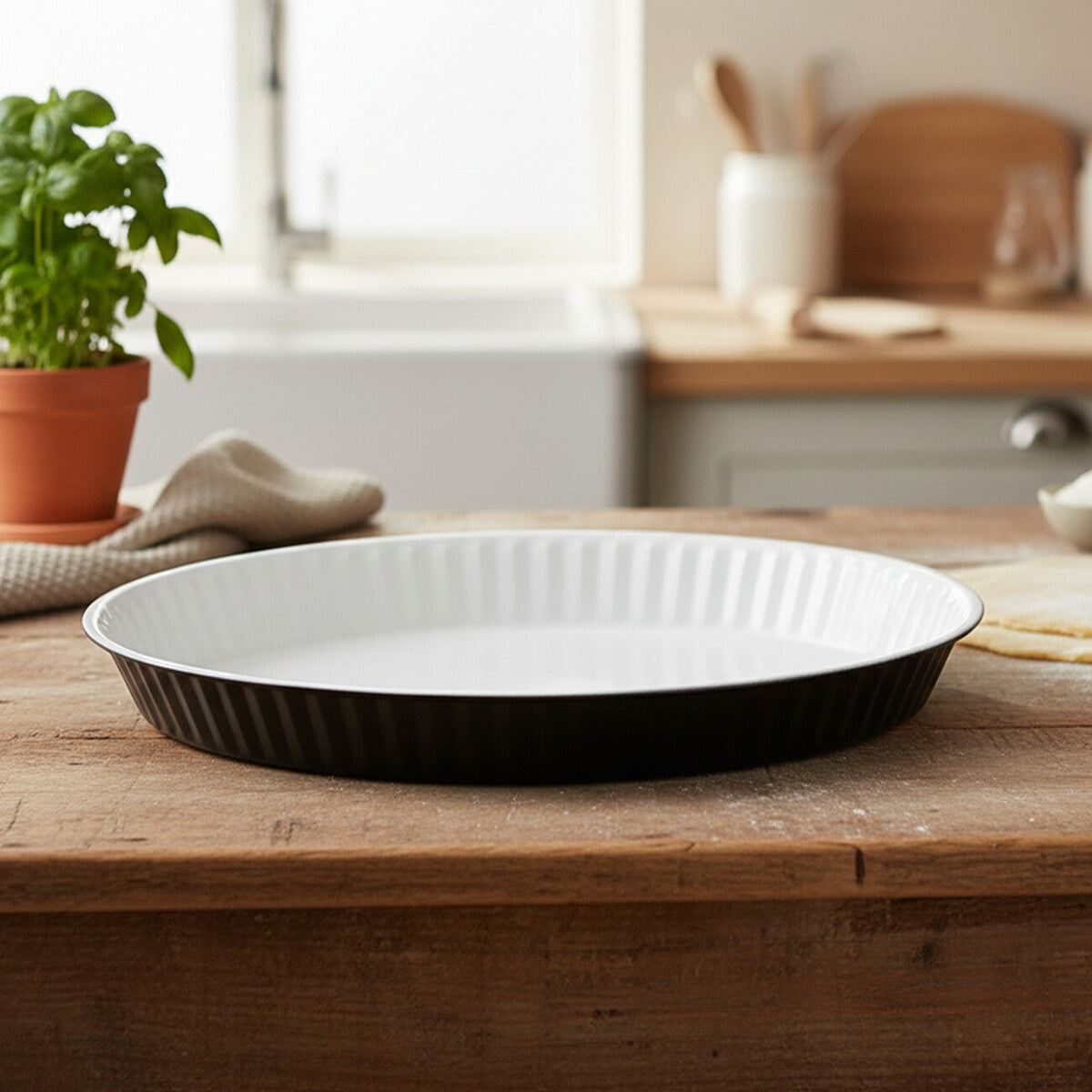Black Low Flan Dish for Tarts and Pastries