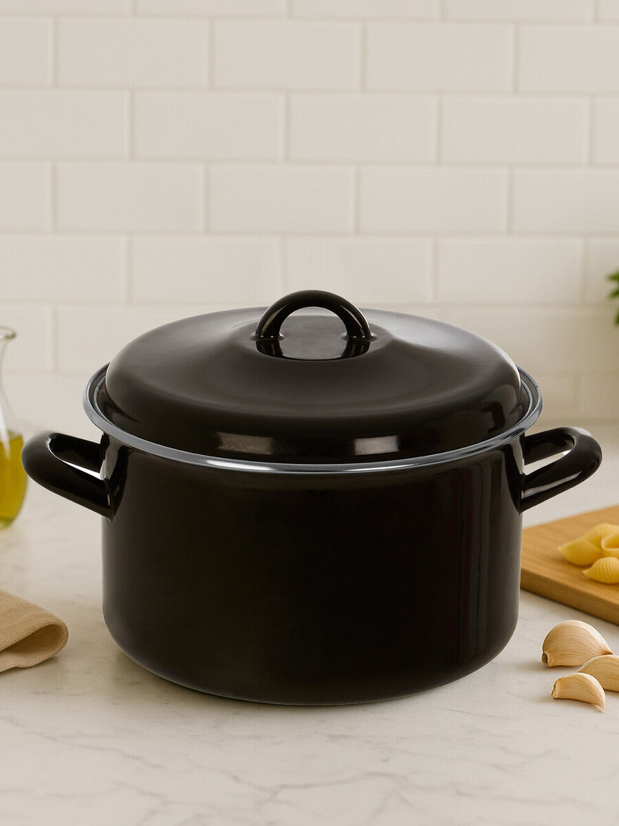 Black Enamel 22cm Casserole Dish with Lid