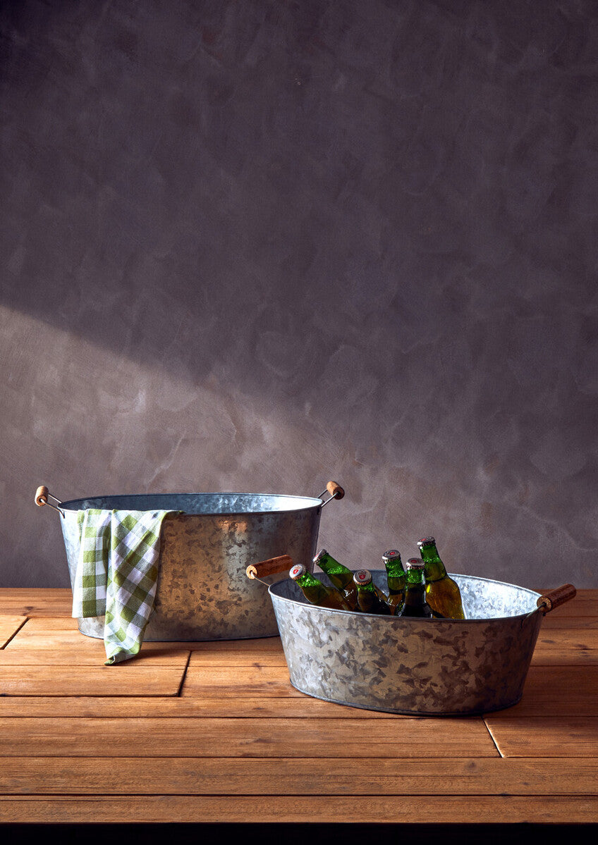 Galvanised Steel Drinks Tub with Wood Handles