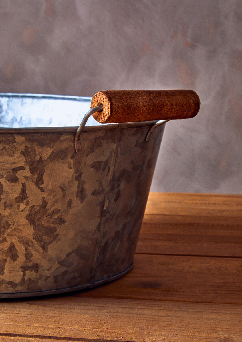 Galvanised Steel Drinks Tub with Wood Handles