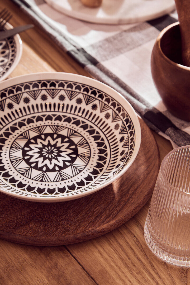 Maya 12 Piece Black and White Dinner Set