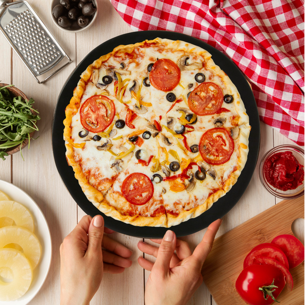 Black Stoneware Pizza Plate