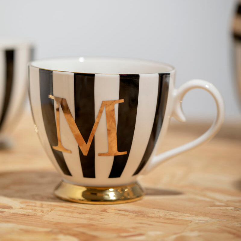 Black and White Monogram Mug M