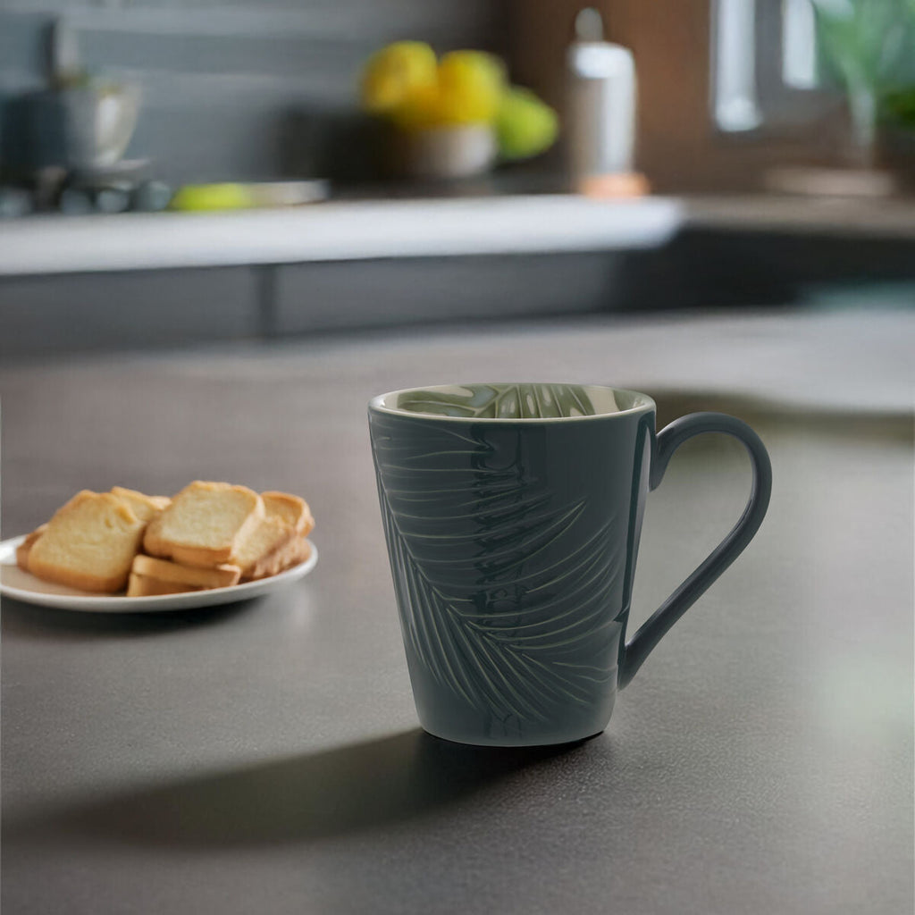 Dark Green Leaf Design Mug