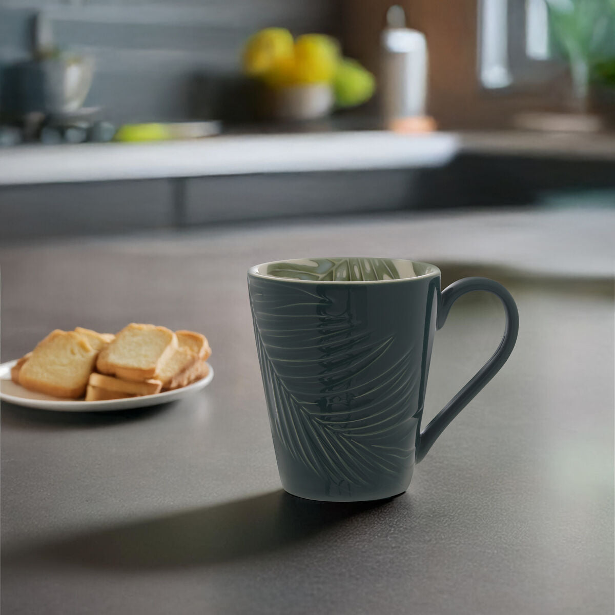 Dark Green Leaf Design Mug