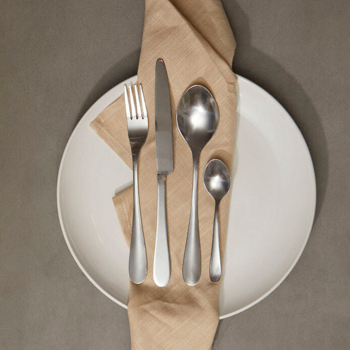 16 Piece Cutlery Set in Silver