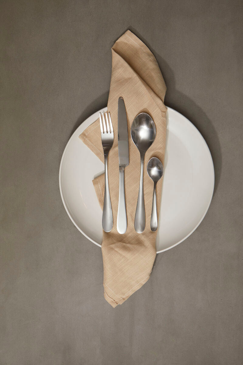 16 Piece Cutlery Set in Silver