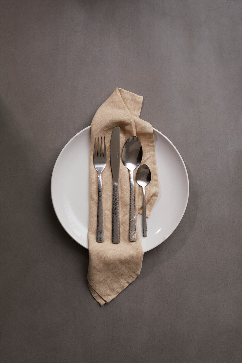 24 Piece Cutlery Set in Silver