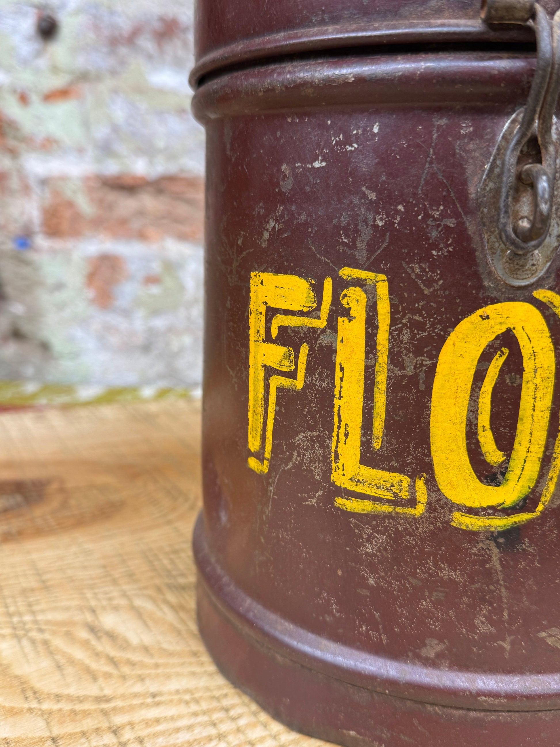 Vintage Galvanised Metal Storage Tub with Lid