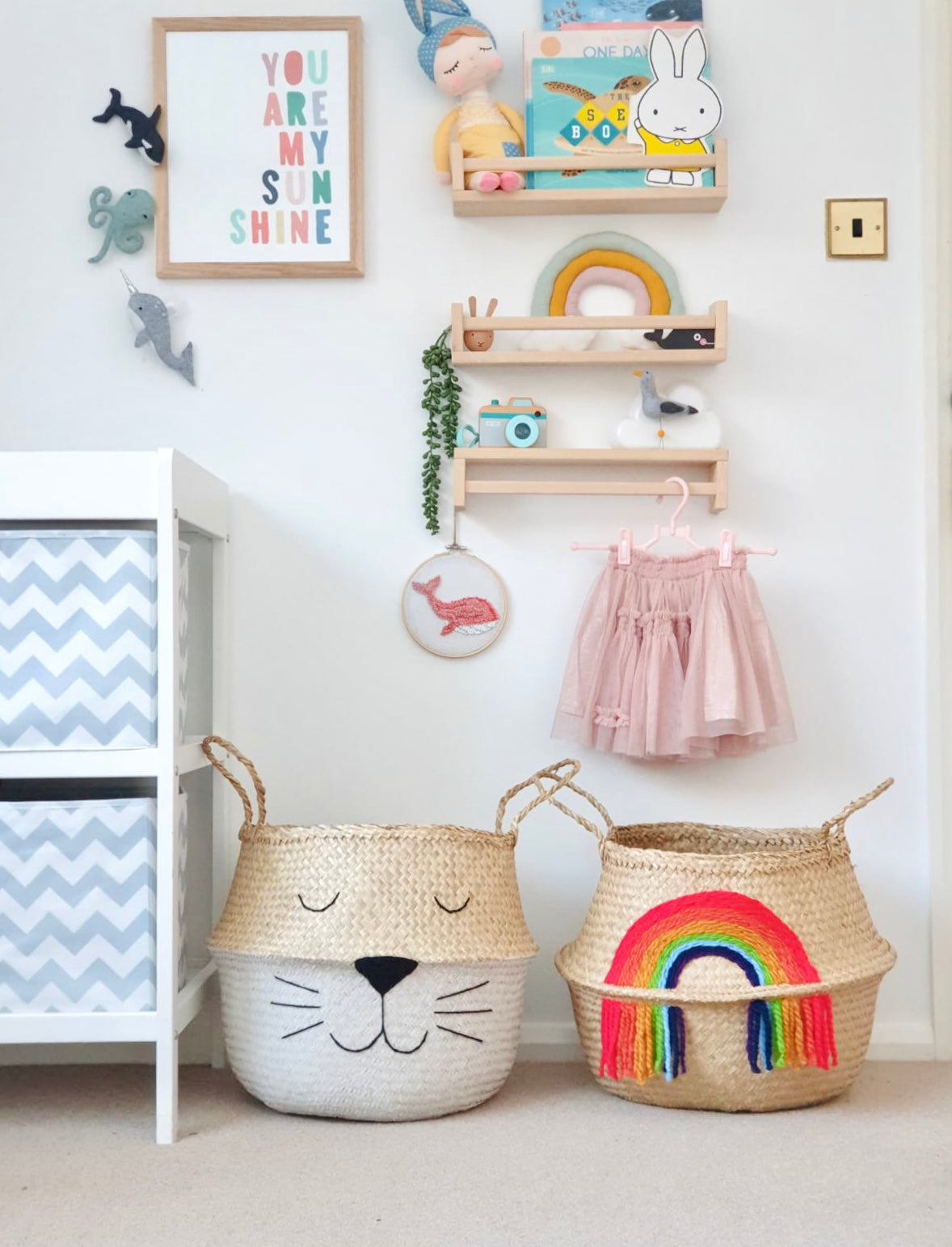 Vivid tassel rainbow basket - Extra Large