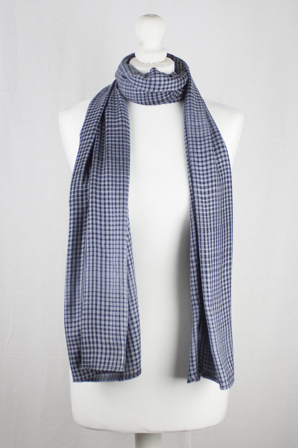 Gradient Check Viscose Scarf in Grey Black