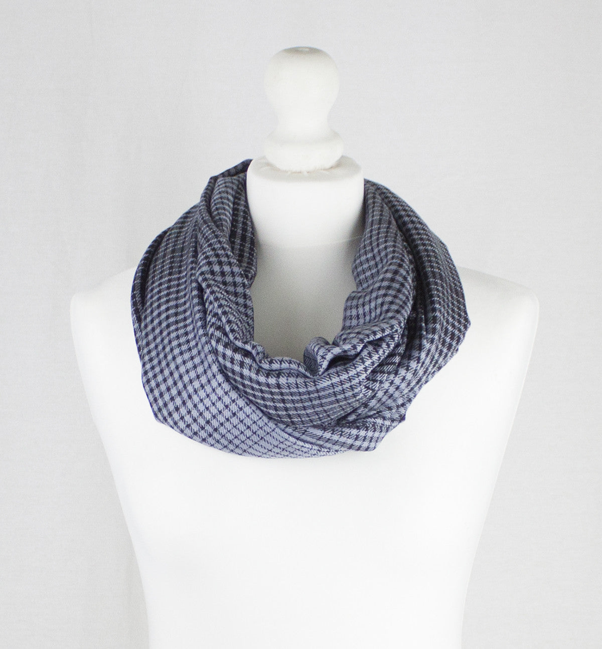 Gradient Check Viscose Scarf in Grey Black