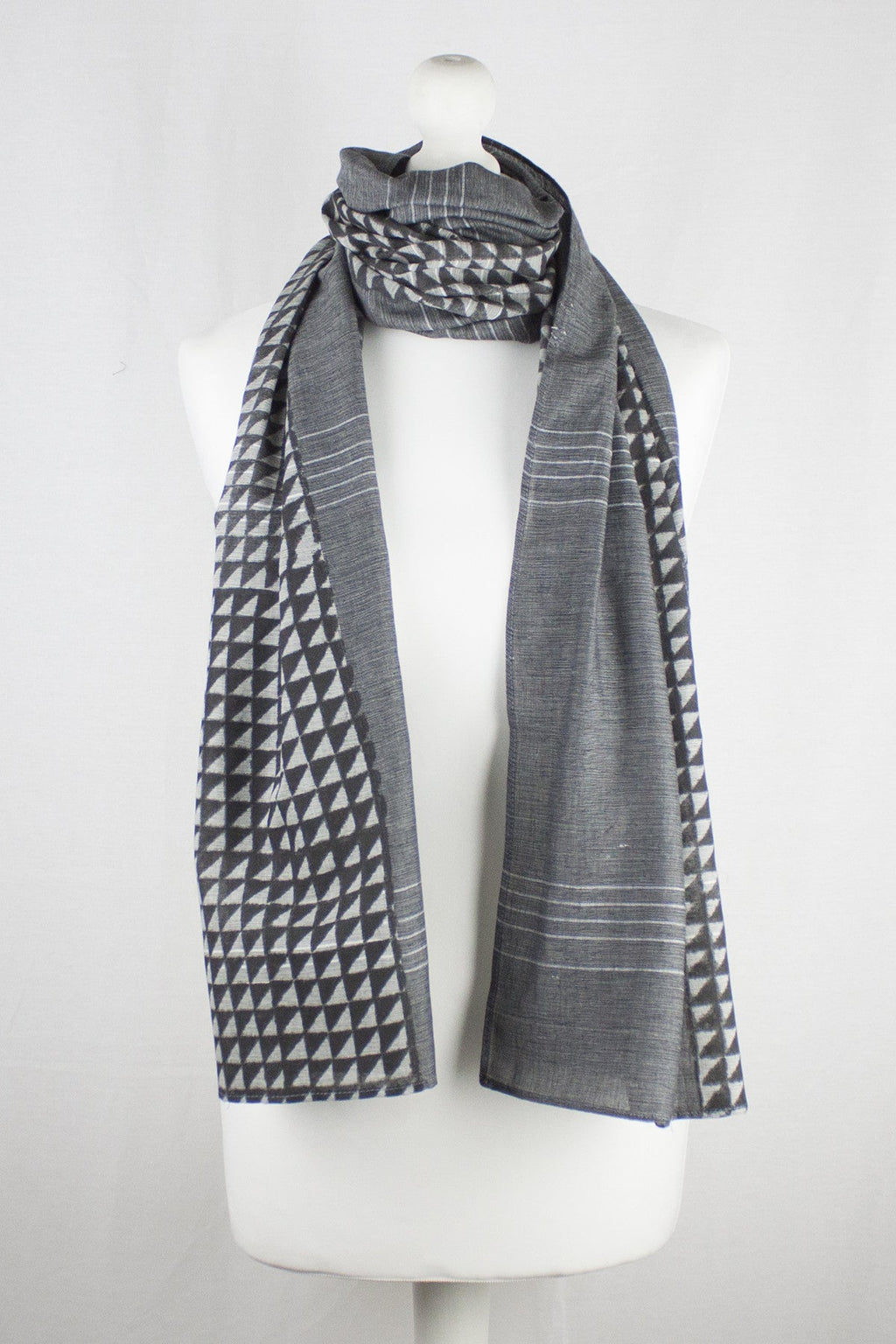 Triangle Print Chambray Cotton Scarf in Grey and Black