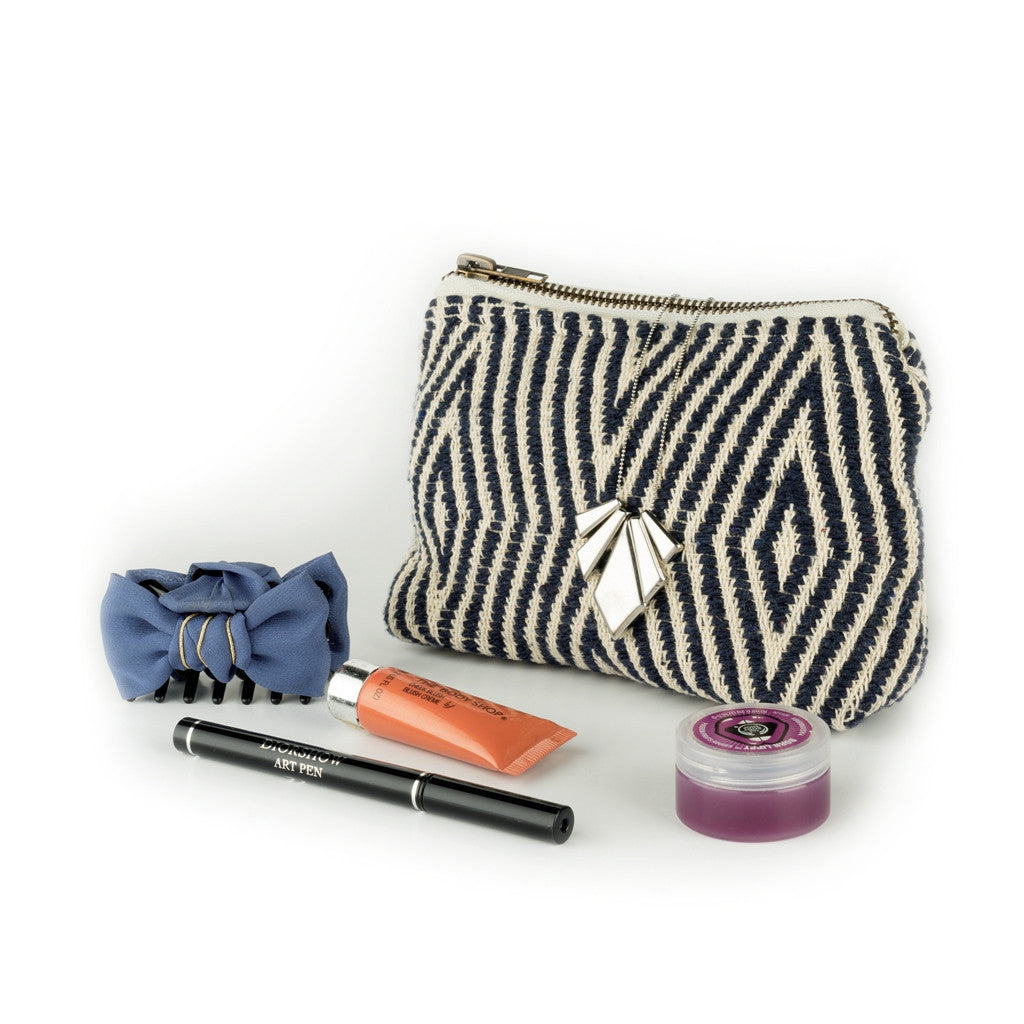 Smart Chic Wallet in Navy Diamond