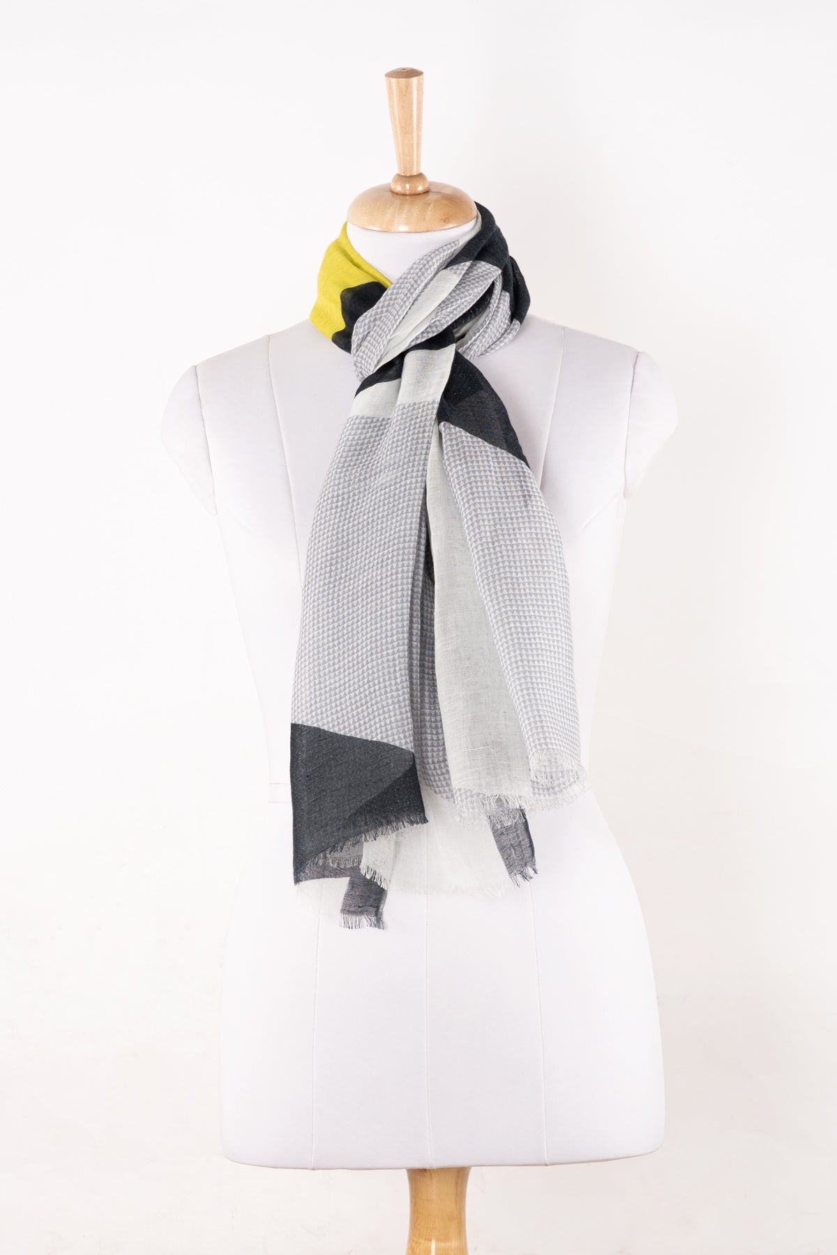 Abstract Geometry Print Linen Cotton Scarf in Grey Black Lime