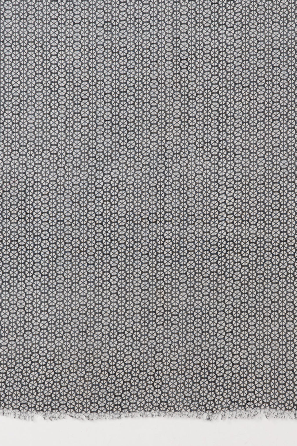 Hexagon Wheel Print Linen Cotton Scarf in Black