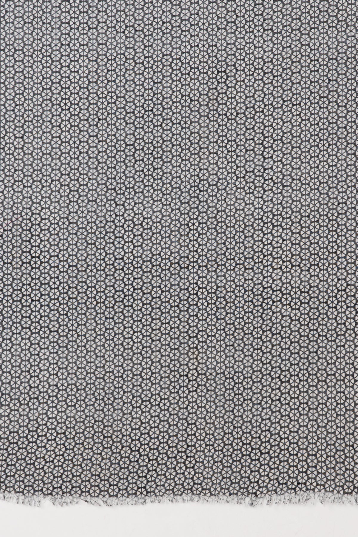 Hexagon Wheel Print Linen Cotton Scarf in Black