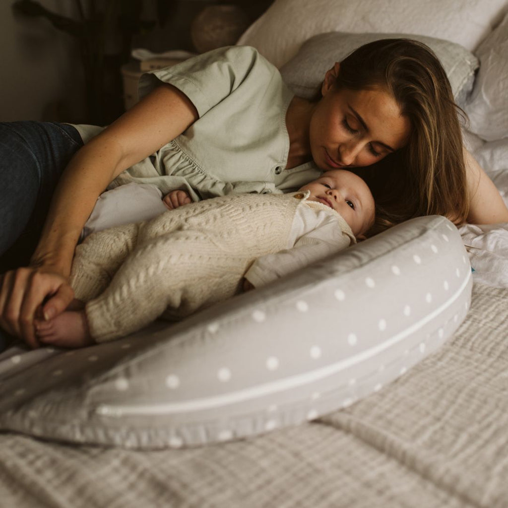 5 in 1 Cocoon Dotted Nursing Pillow Set