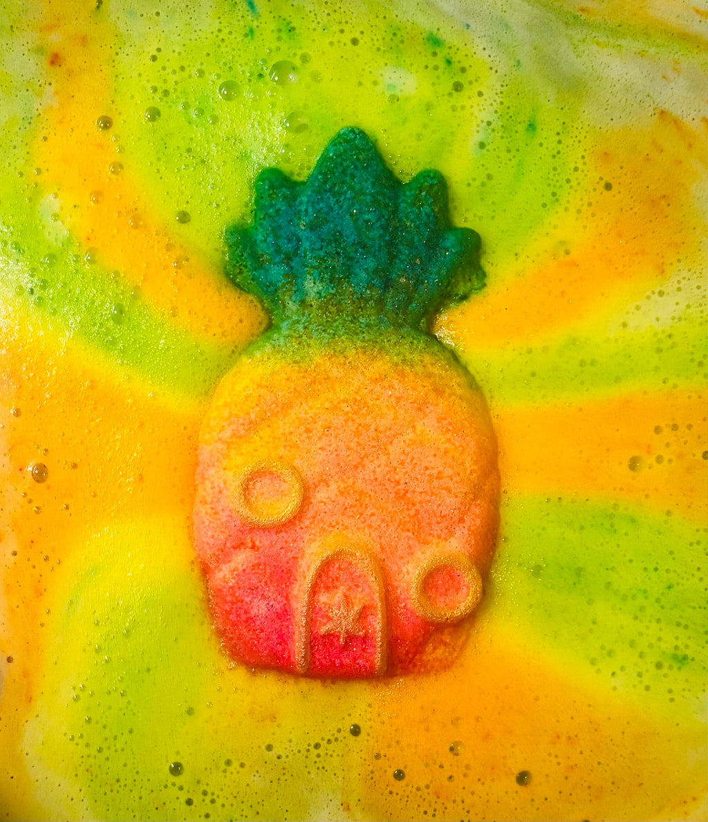 Pineapple House Bath Bomb