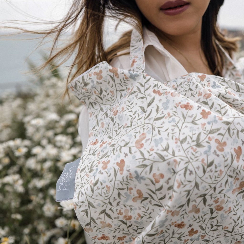 Nursing Privacy Cover in Sweet and Wild