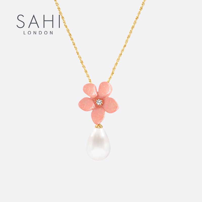 Peach Lily Flower Pearl Necklace in Gold