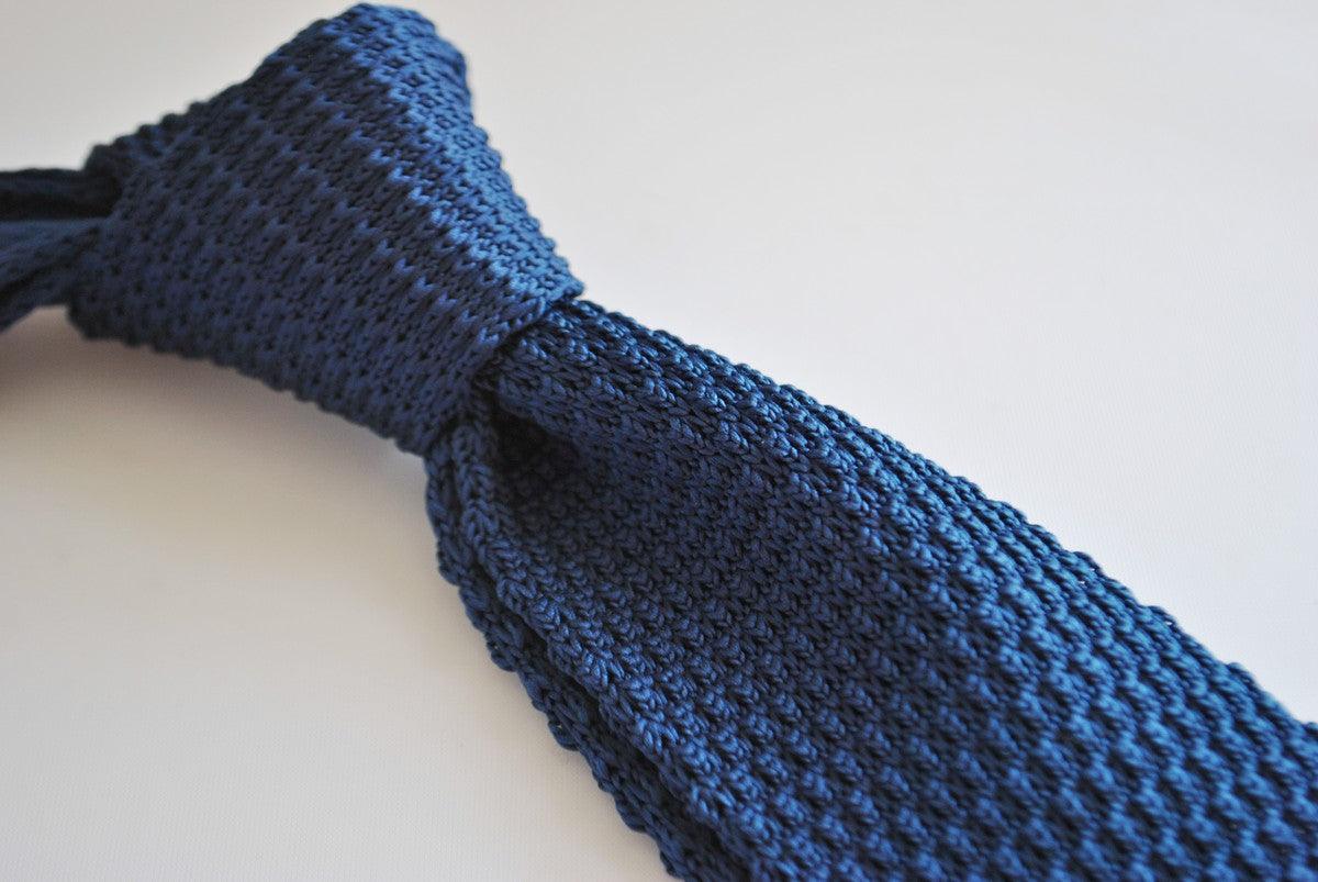 Navy Blue Skinny Knitted Tie with Mint Green Tip