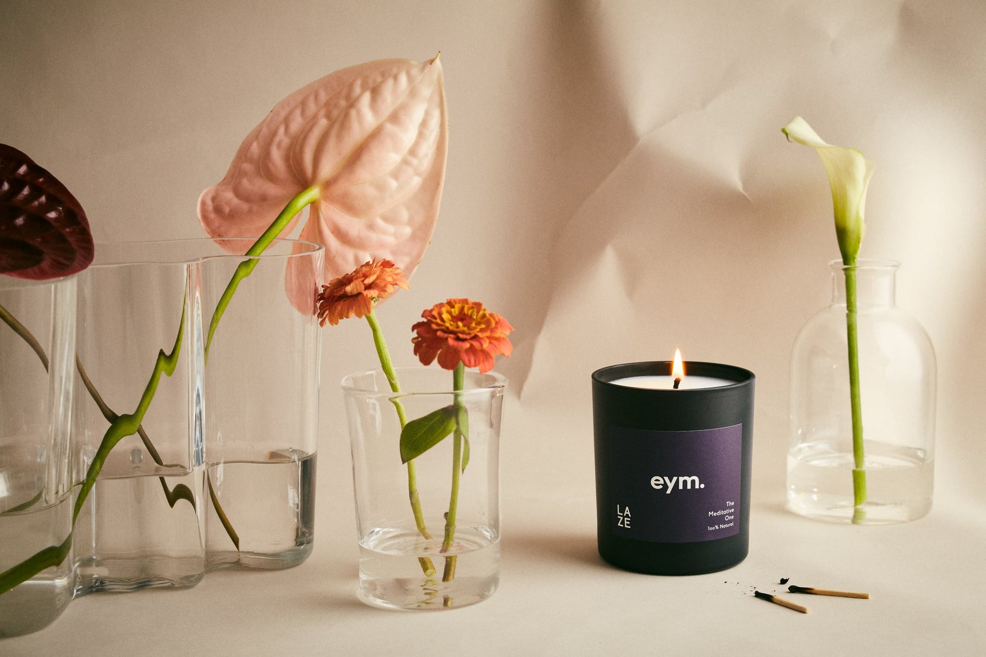 Laze Standard Candle Natural Patchouli and Frankincense