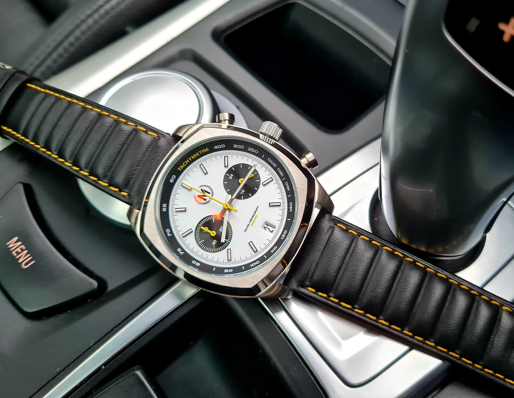 Driver Chronograph MkII Panda Dial Mecha-Quartz Racing Watch
