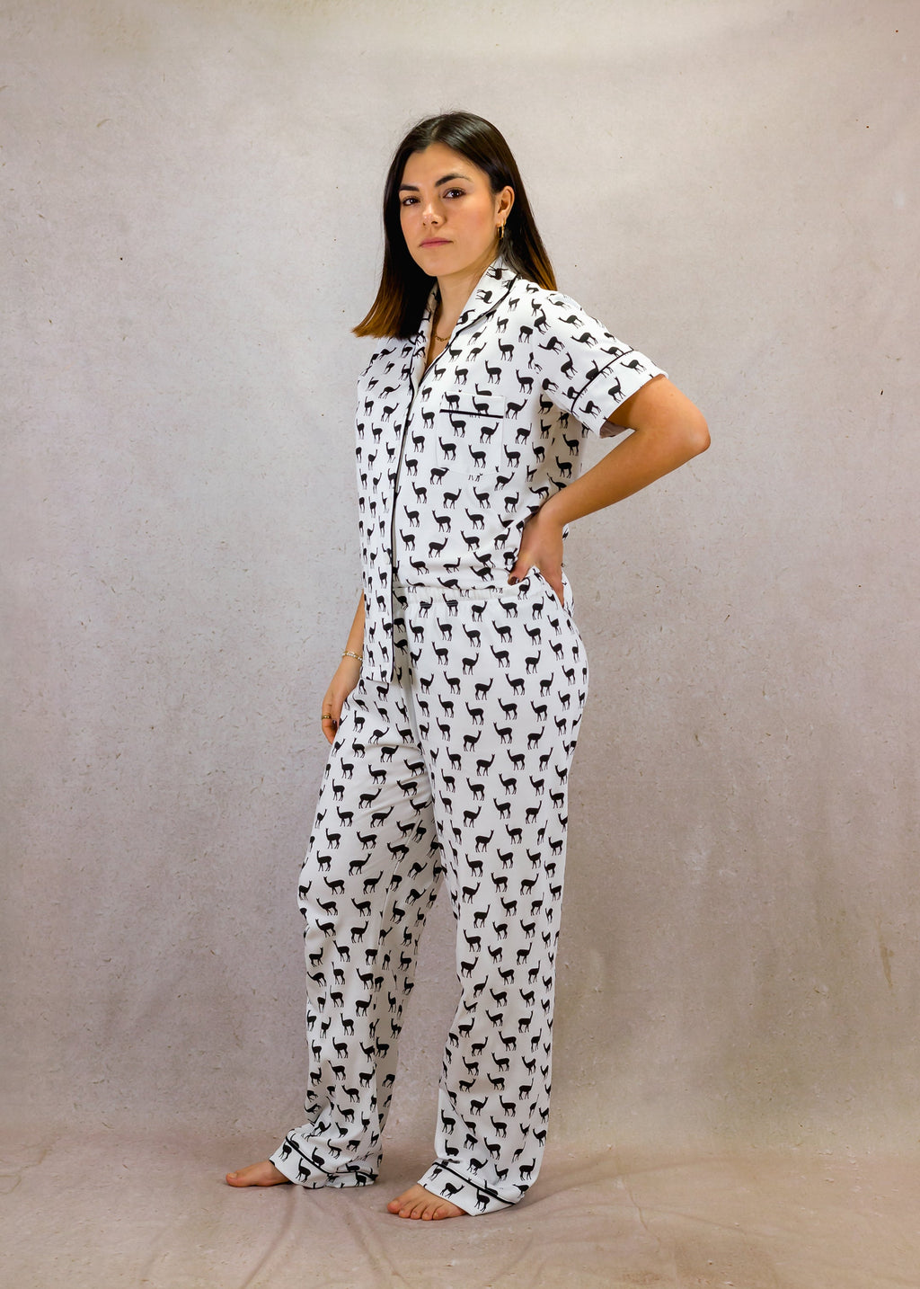 Black and White Vicuna Short Sleeve Pajama Set