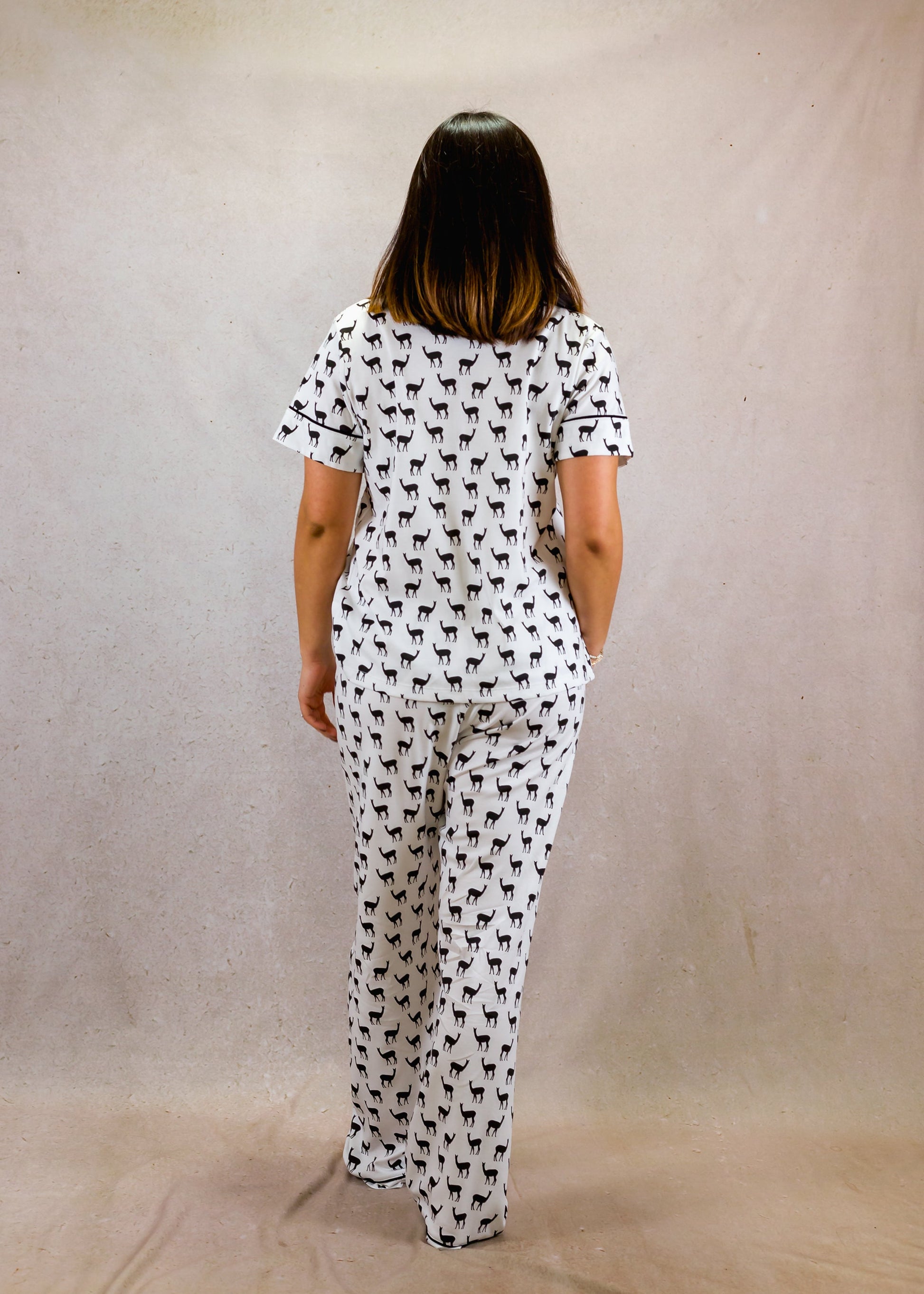 Black and White Vicuna Short Sleeve Pajama Set