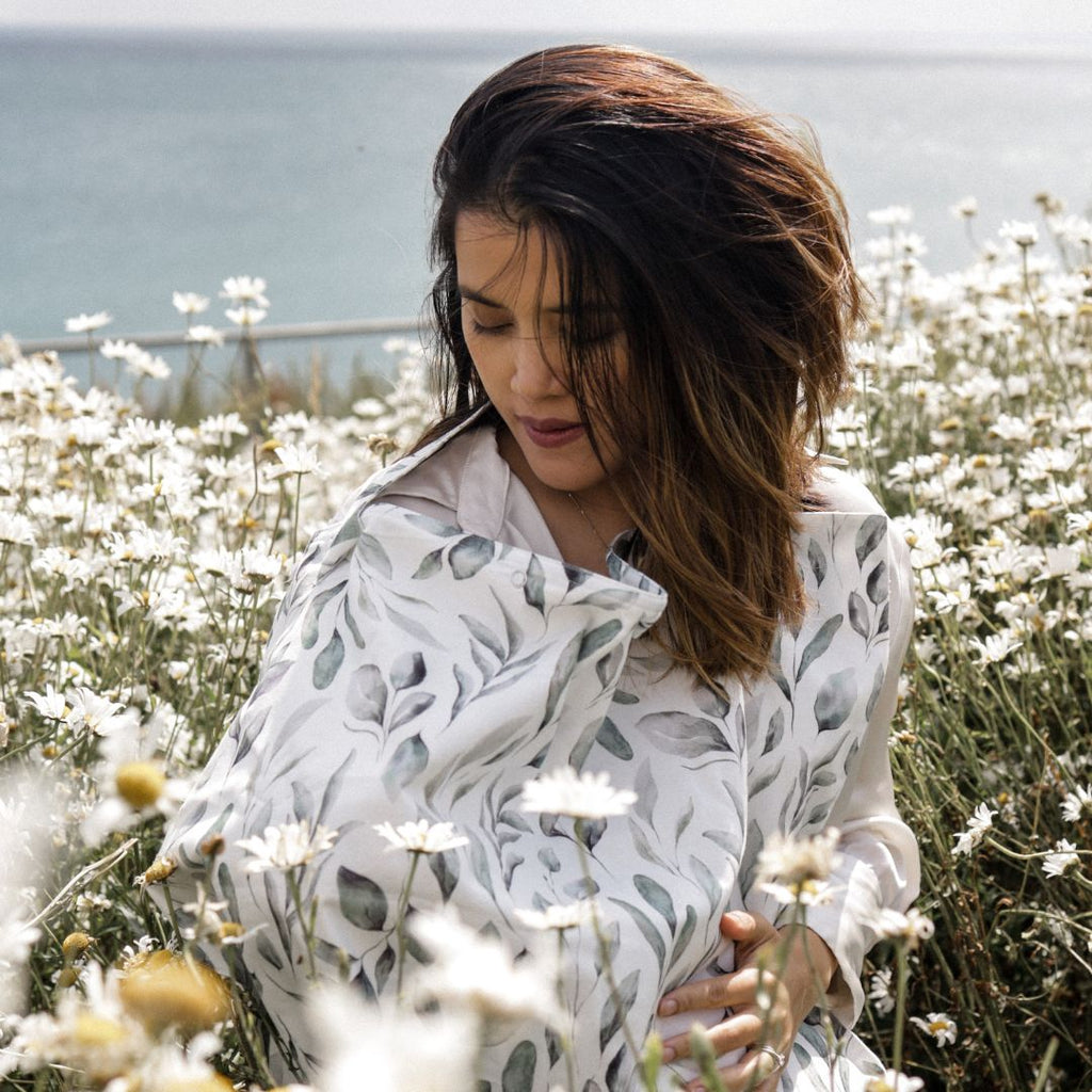 Nursing Privacy Cover in Waterleaves