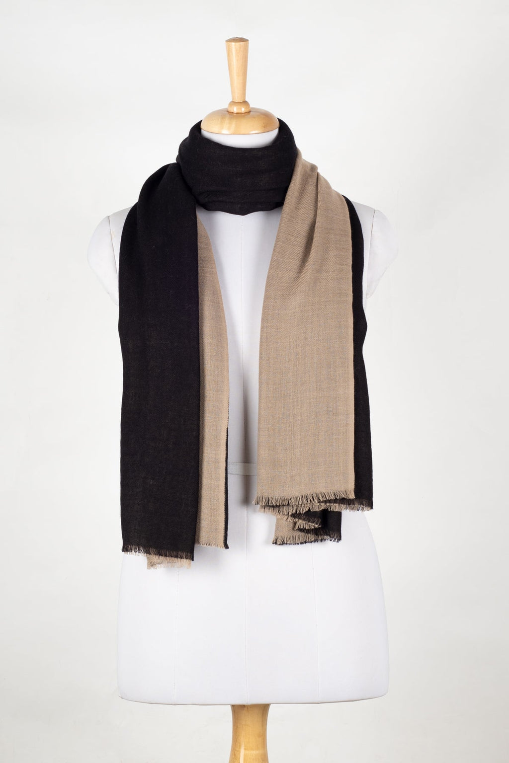 Reversible Merino Wool Scarf in Black and Beige
