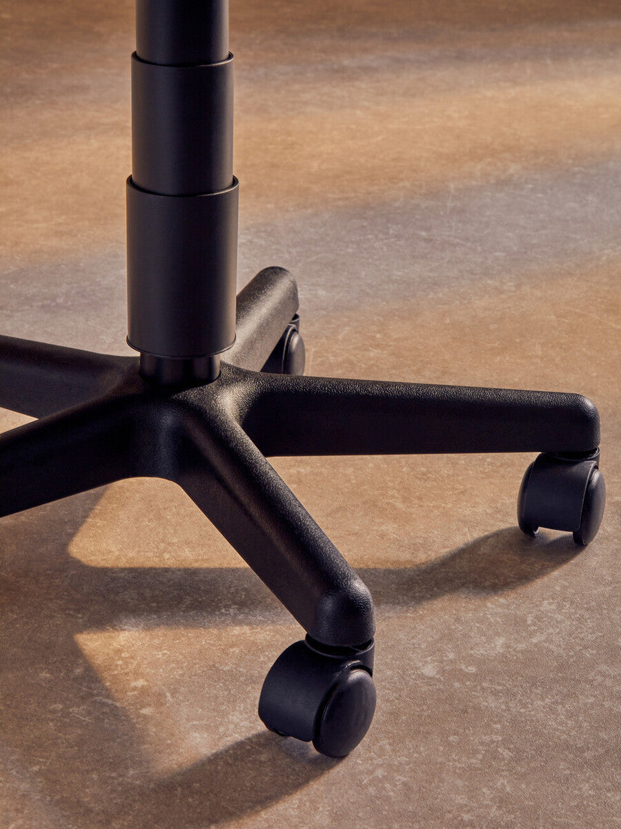 Black Office Chair with Faux Leather Finish