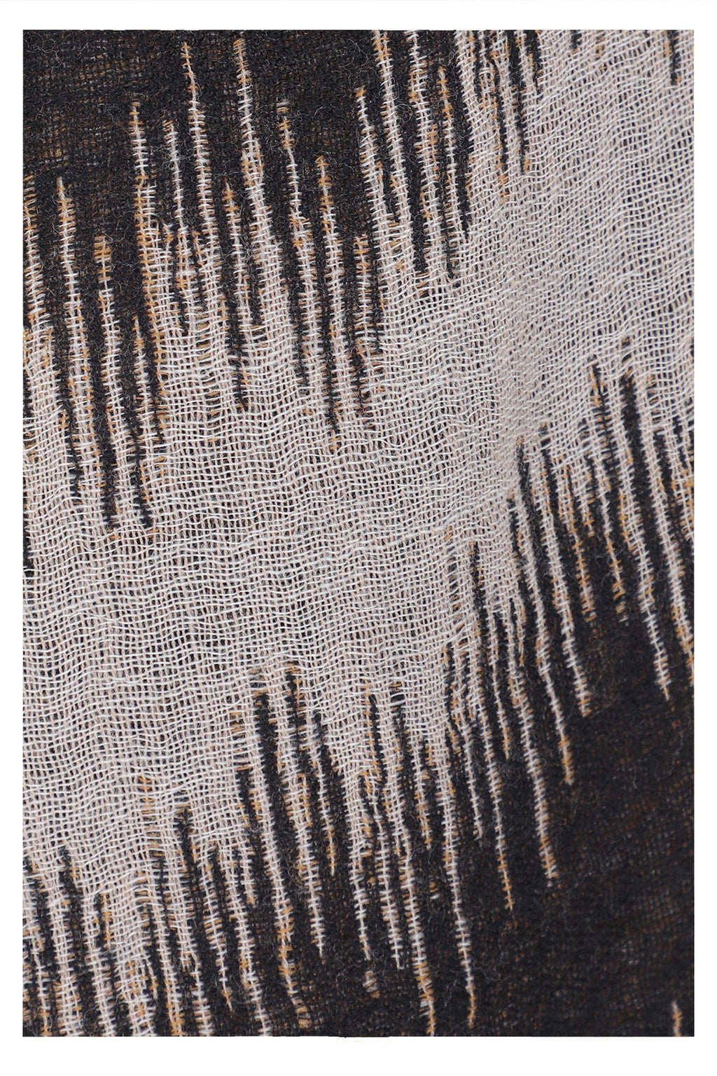 Sahara Jacquard Wool Scarf in Beige and Black