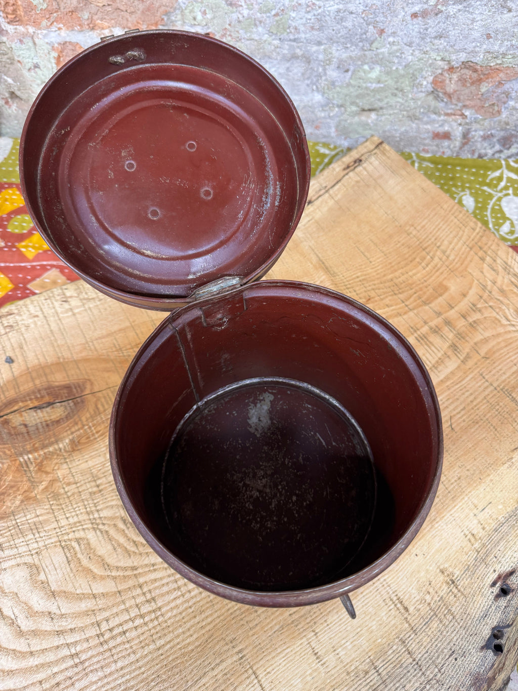 Vintage Galvanised Metal Storage Tub with Lid