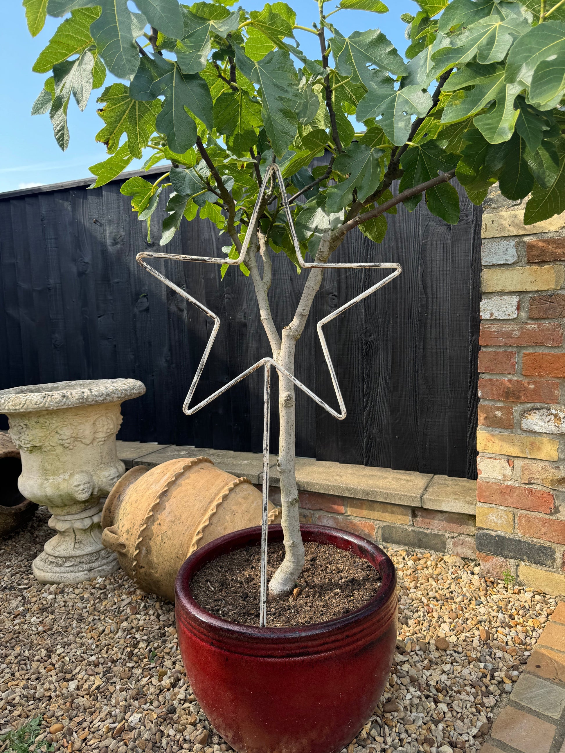 Garden Star Ground Spike Metal Ornaments for Lawns