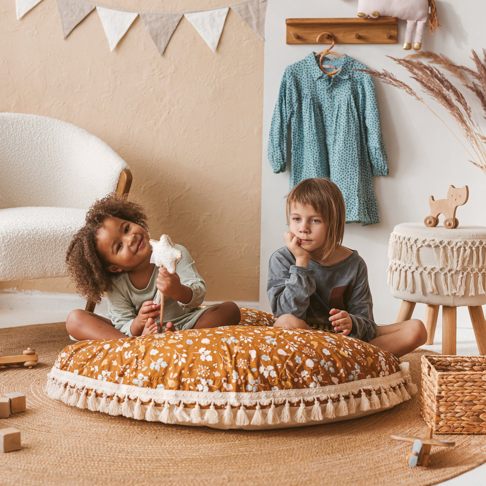 Kids Floor Cushion Seating Pouffe in Plant Pattern