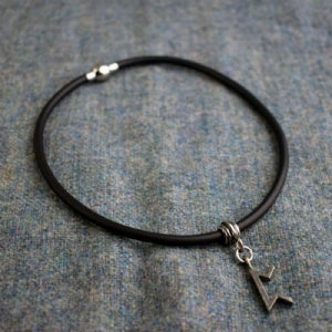 Peorth Rune Choker