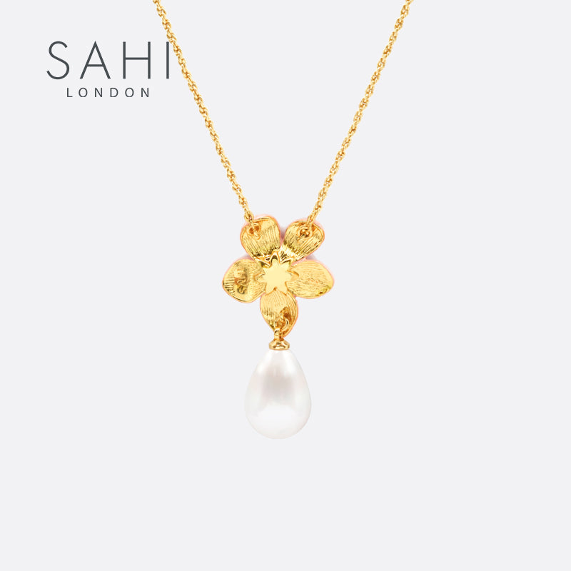 Peach Lily Flower Pearl Necklace in Gold
