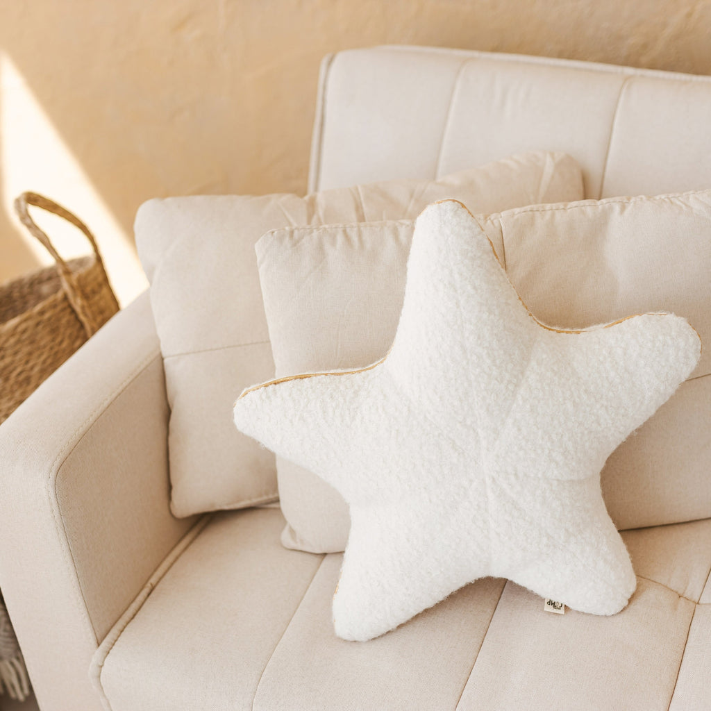 Seashell and Starfish Throw Pillows, Pack of 2