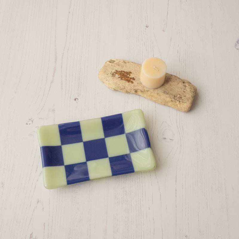 Chequered Dual Colour Medium Glass Tray 15cm