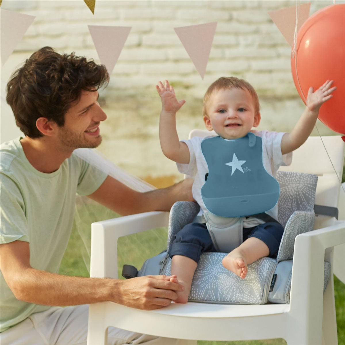 Snap Roll Up Silicone Pelican Baby Bib