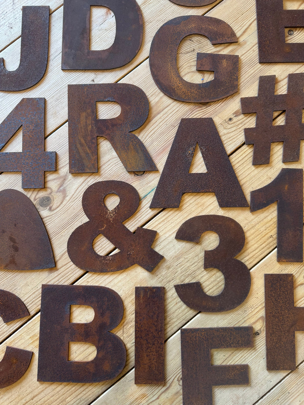 5 inch Fat Font Rusty Metal Letters A-Z 0-9